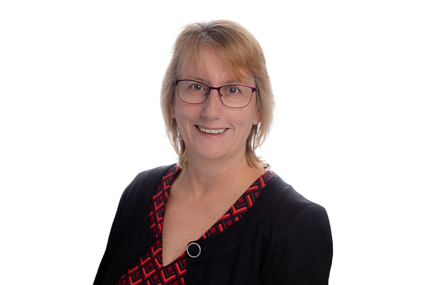 Photo of Caroline Peters